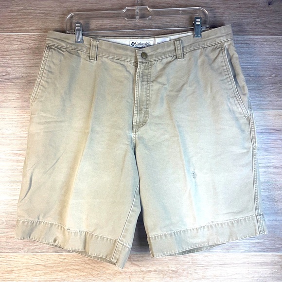 Columbia Other - Columbia ROC Shorts Mens 36 Flat Front Utility Pocket AM4194 Hiking Distressed